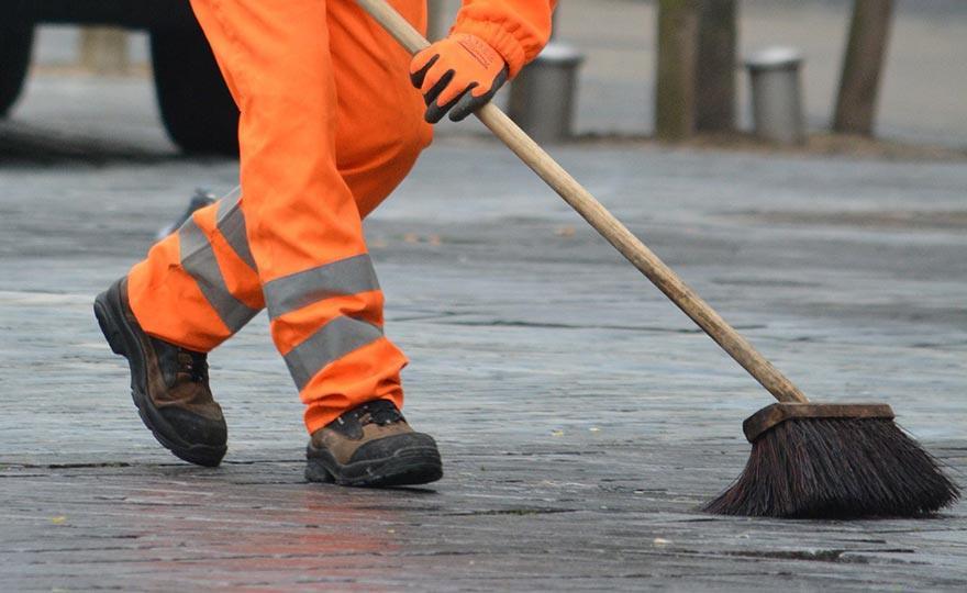 Image default