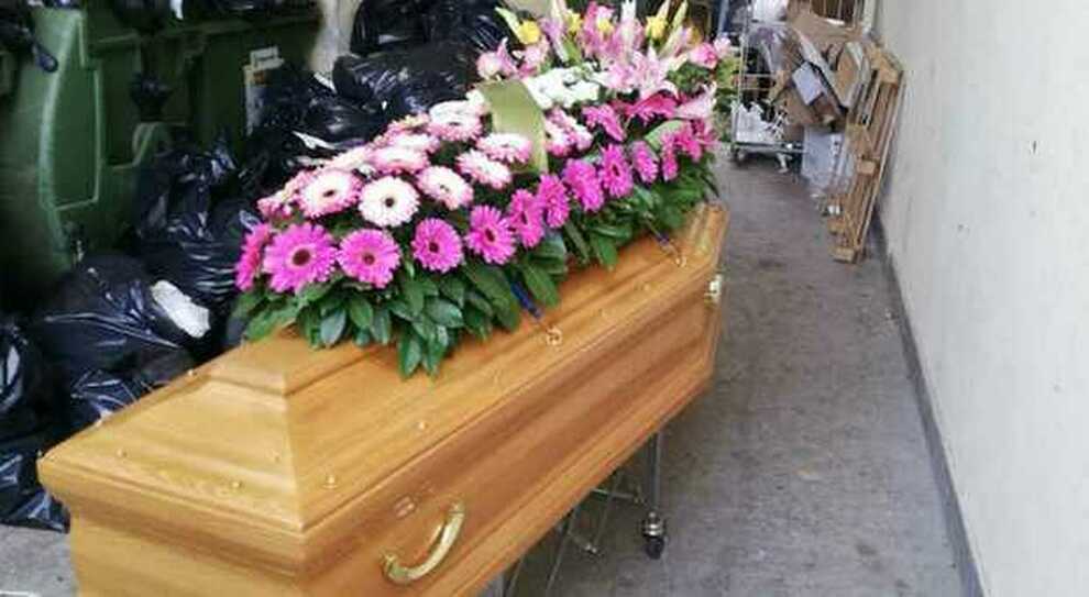 Image default