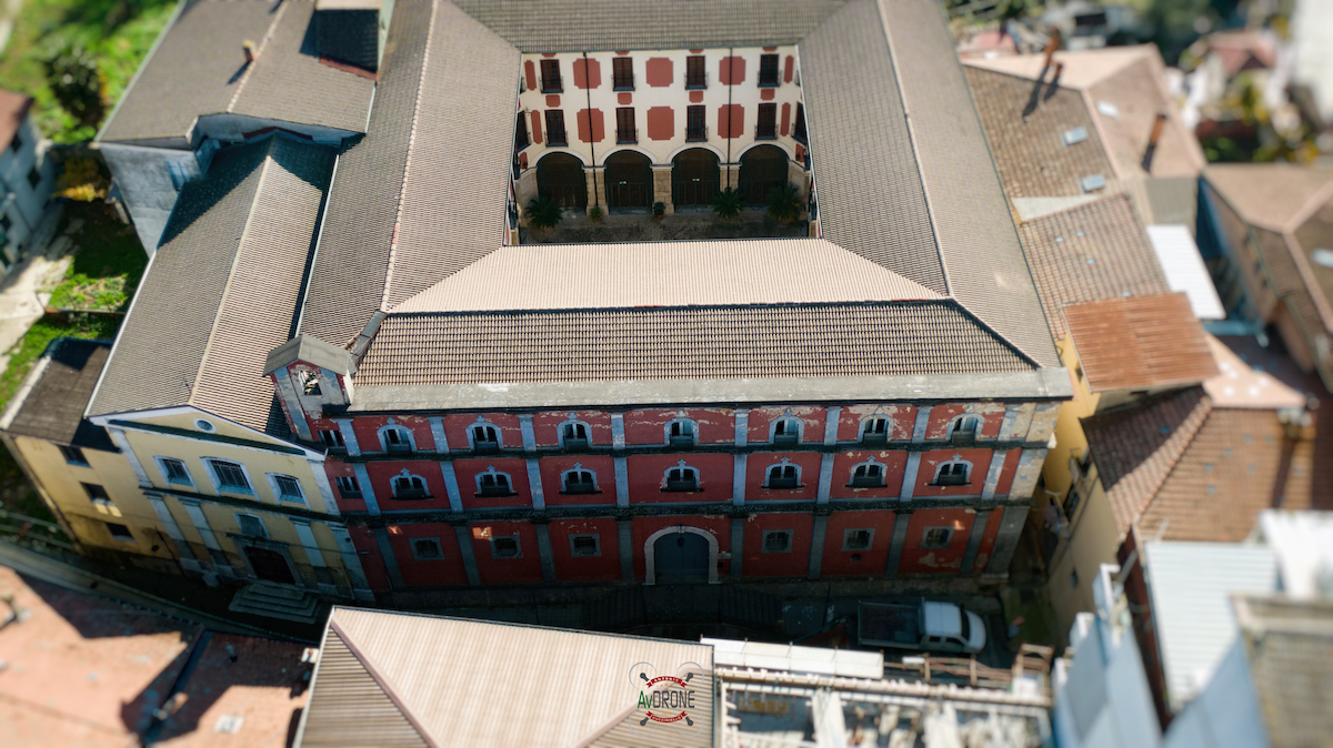 Image default