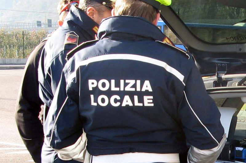 Image default