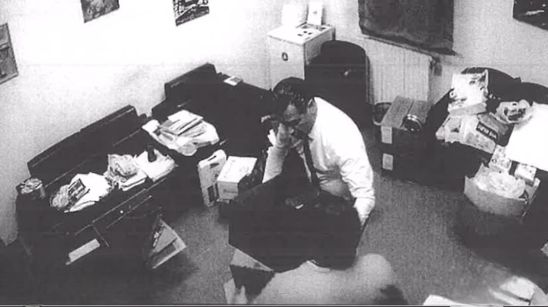 Image default